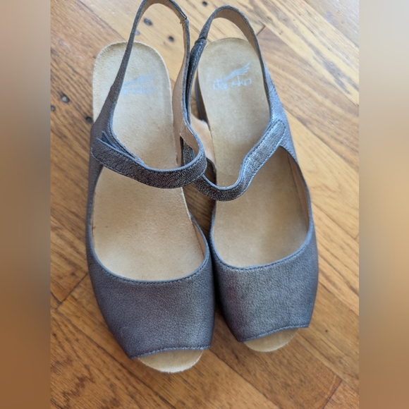 Dansko Marcy Metallic Gray Peep-Toe Sandals - Picture 2 of 9